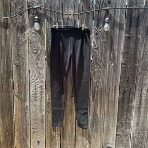 CLEARANCE 3/$15 32 Heat Black Stretchy Base Layer Pants/Leggings small mid-rise